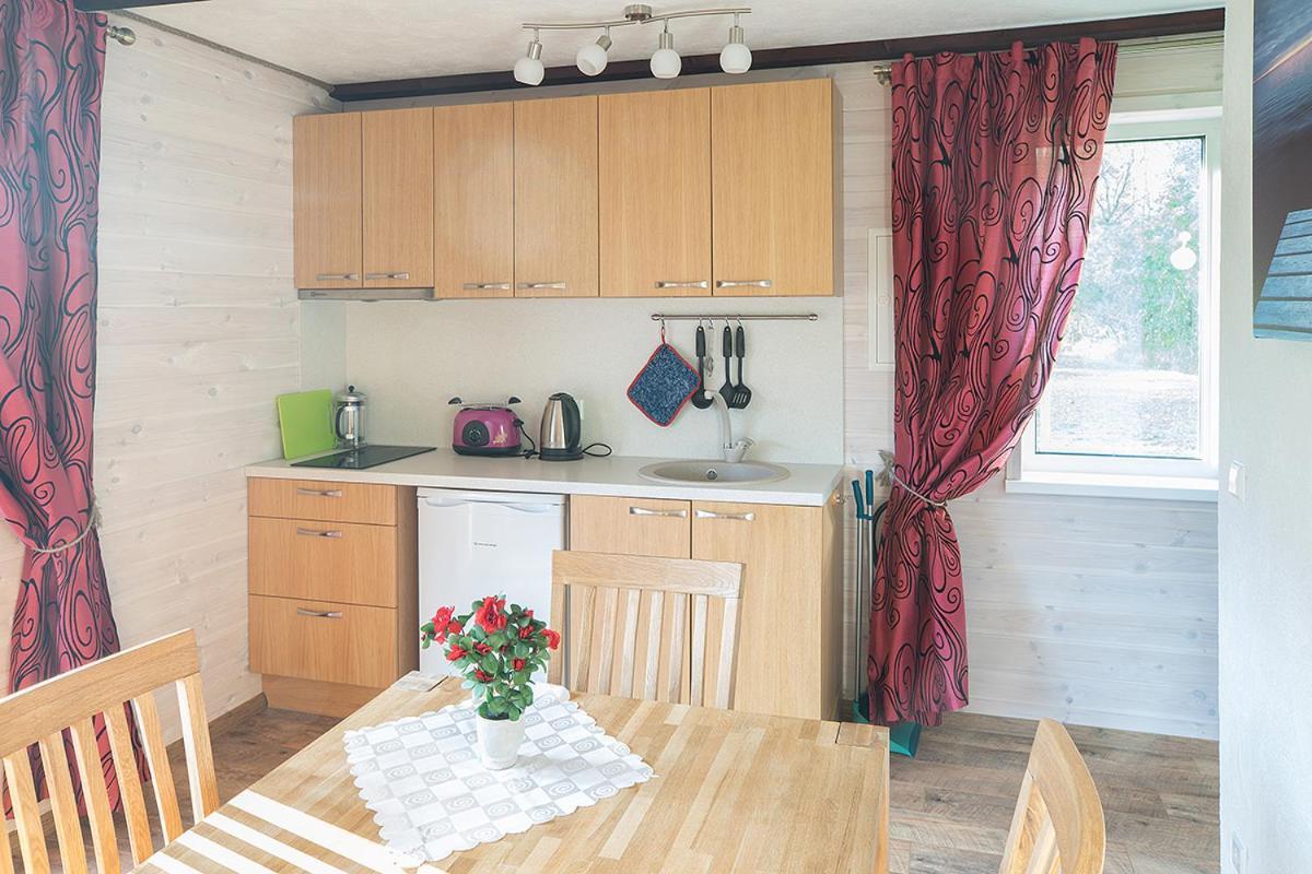 Kiviranna Puhkemajad Villa Suure-Rakke ภายนอก รูปภาพ