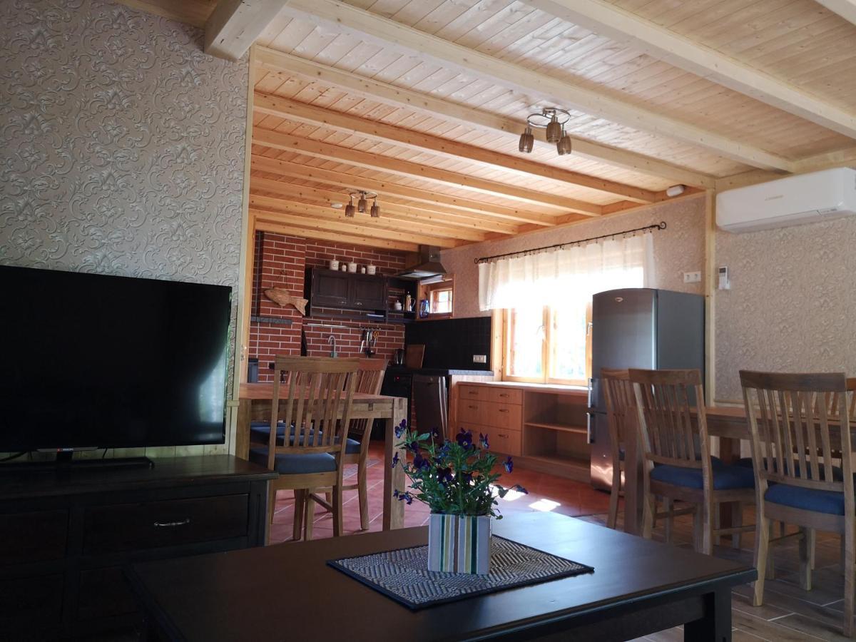Kiviranna Puhkemajad Villa Suure-Rakke ภายนอก รูปภาพ